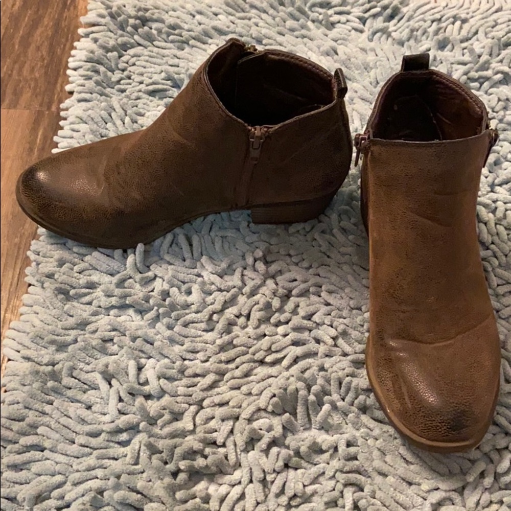 Brown ankle boots - Picture 2 of 5